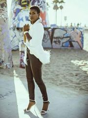 Issa Rae nude .